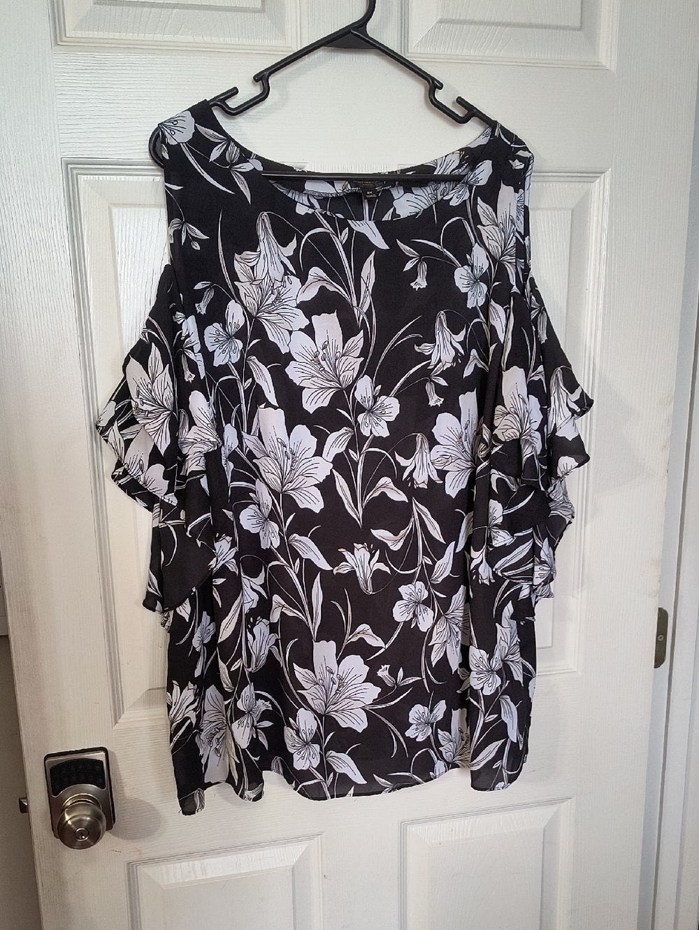 Worthington Black & White Floral Cold-Shoulder Blouse
